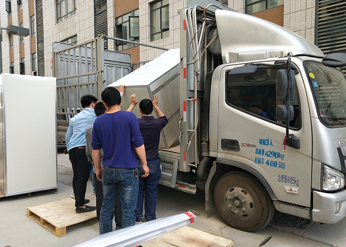 哈爾濱風(fēng)淋室發(fā)貨現(xiàn)場