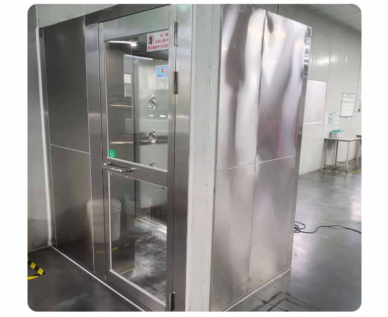 L轉角風淋室安裝2